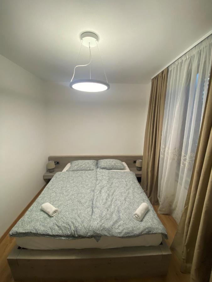Apartment Nona Polda *